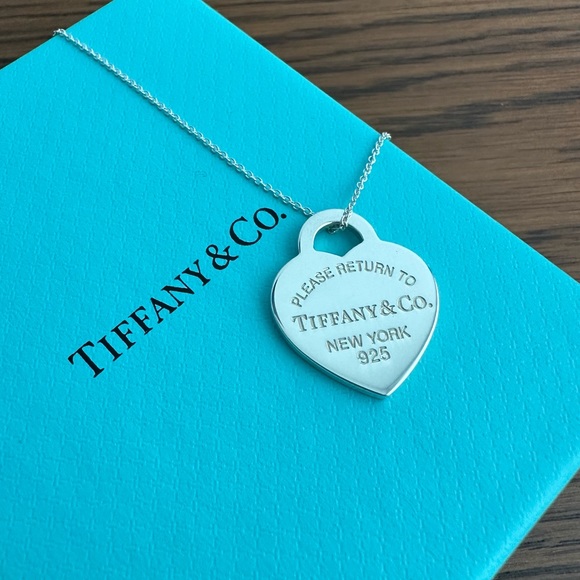 Tiffany Sterling Silver Heart Pendant Medium - Picture 2 of 9